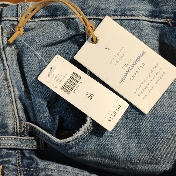 Pilcro Sequin Flare Jeans Sz 28 NWT - Picture 9 of 10